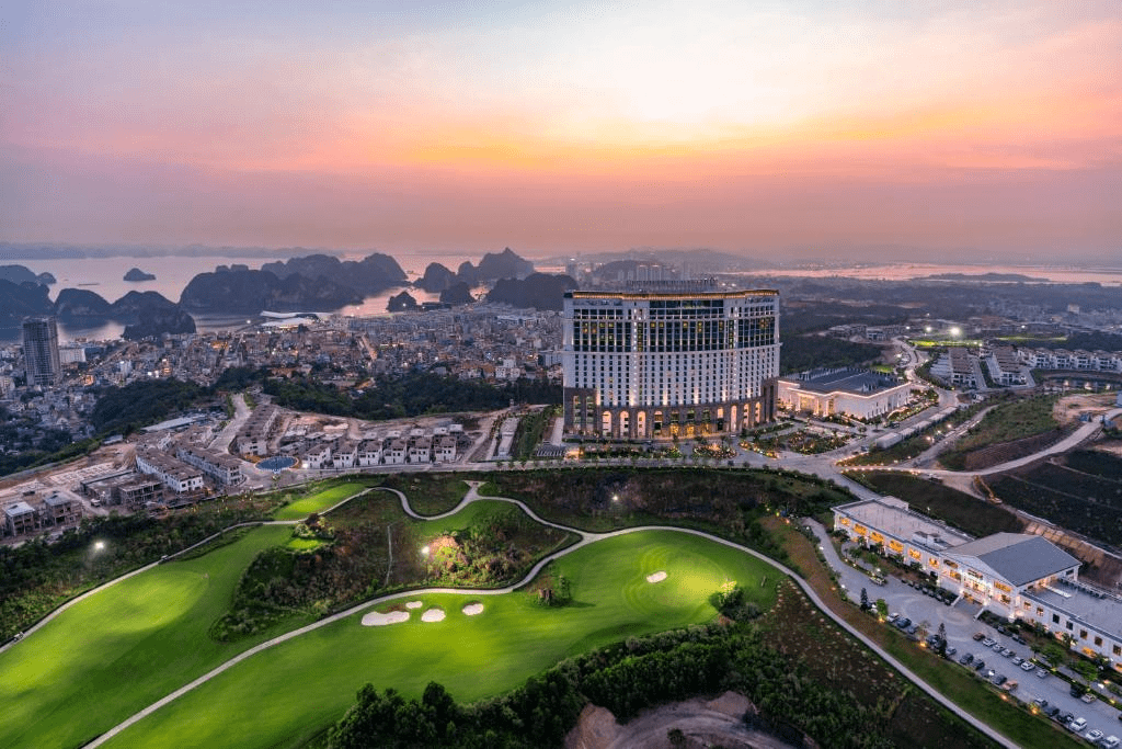 10 best golf resorts in Vietnam for stay and play packages