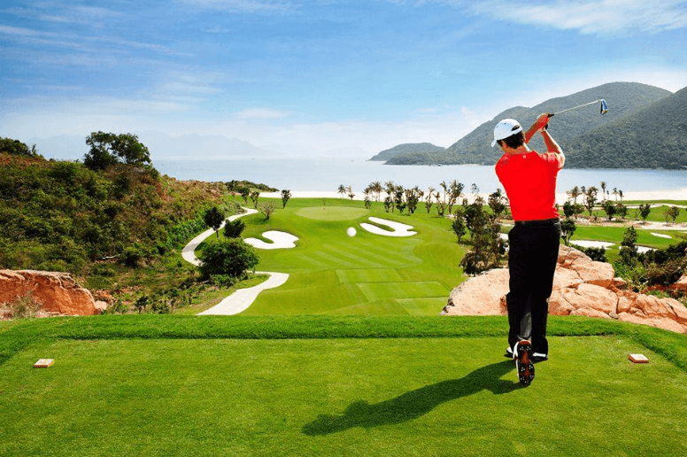 Top Reasons to Play Golf in Vietnam: A Golfer's Paradise