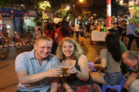 What Makes Nightlife in Hanoi Unique?